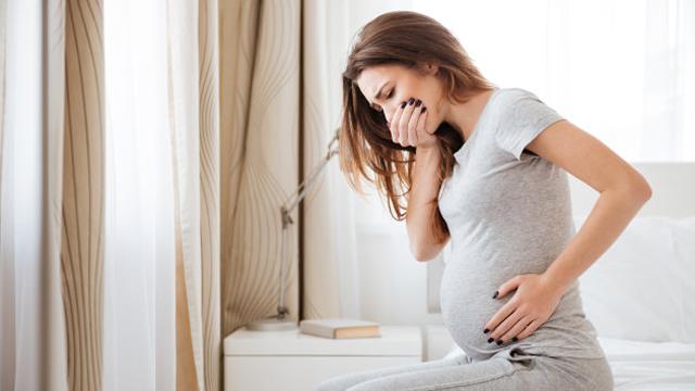 Phụ nữ mang thai thường ốm nghén trong 3 tháng đầu