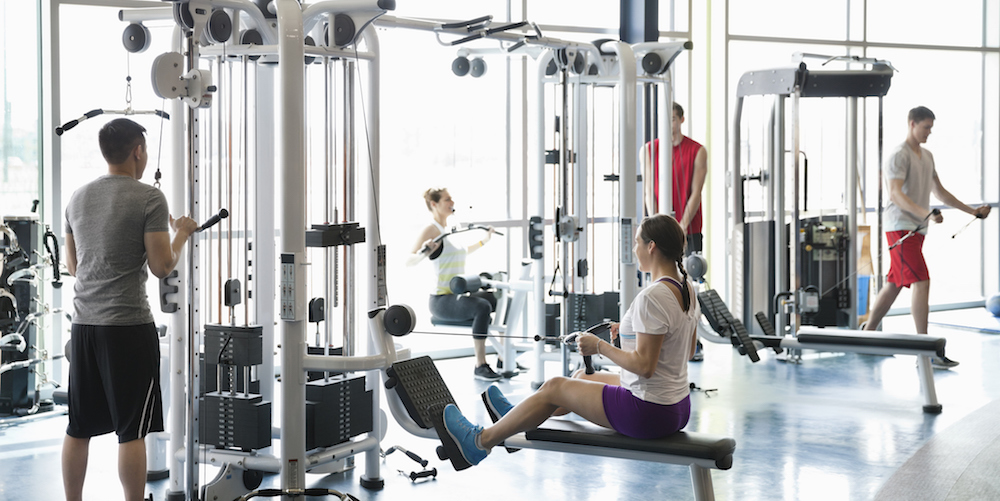 Tập thể dục tại phòng gym 01