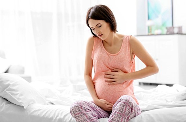 Đau bụng khi mang thai – Đau bụng do đầy hơi hay do nguyên nhân nào khác? | Vinmec